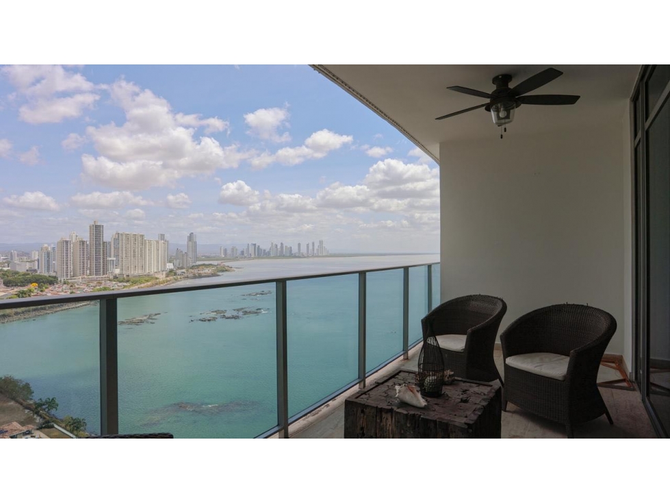 Apartamento en venta en Ph Grand Tower 2 Rec vista al mar