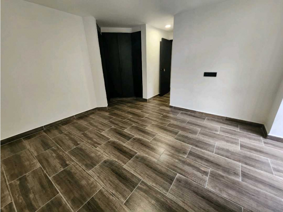 Apartamento en Venta en Pinares, Pereira | Sector Exclusivo de Alta — foto 2