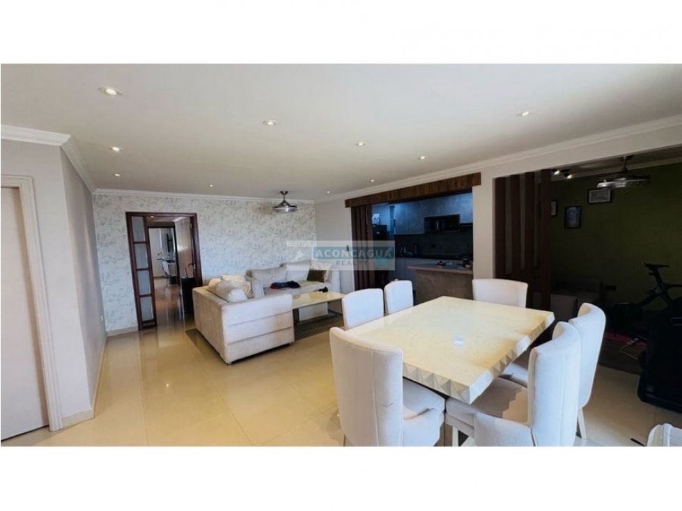 Apartamento en venta en Remodelado en Villa Santos