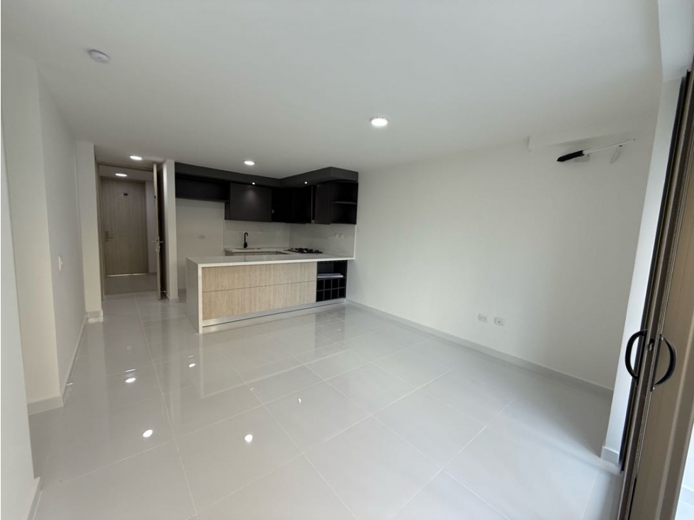 Apartamento en Arriendo en Rio Alto - 2