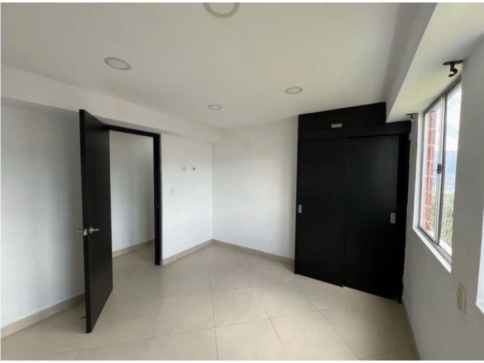 Apartamento en venta en rodeo alto Medellín — foto 6