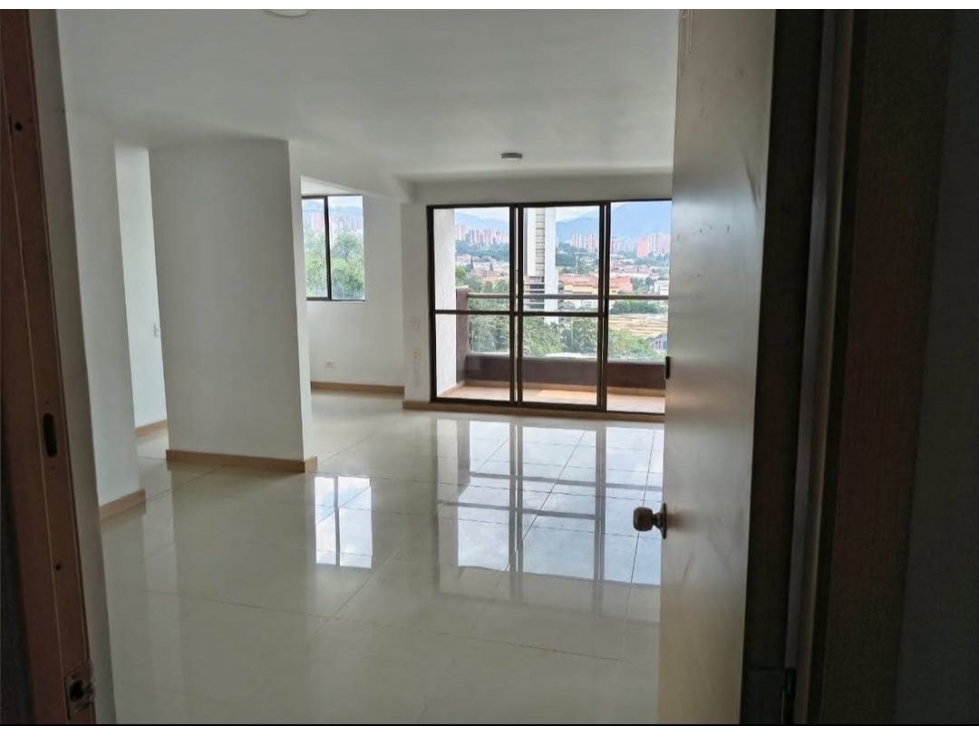 APARTAMENTO EN VENTA EN SABANETA PAN DE AZÚCAR — foto 6