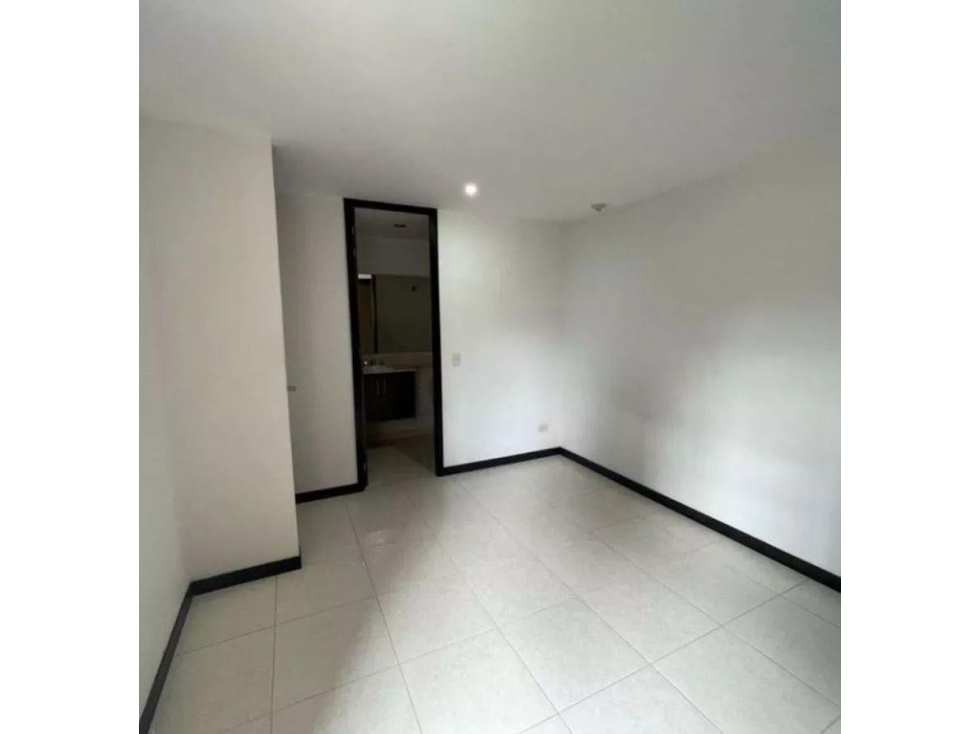 Apartamento en venta en Sabaneta sector San José — foto 2