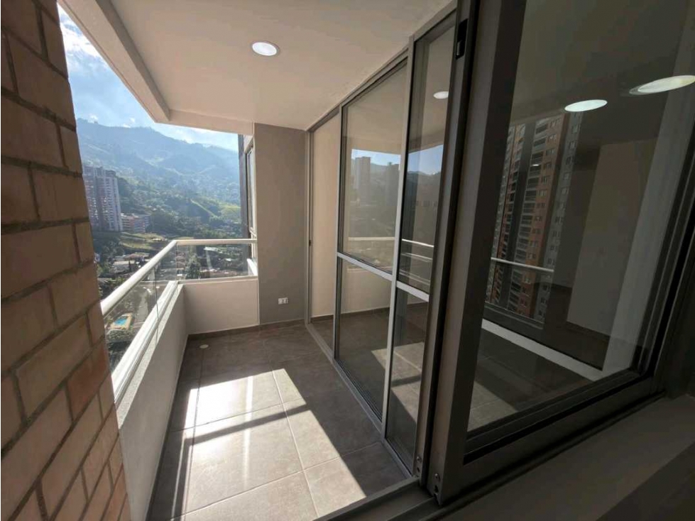 Apartamento en Venta en Sabaneta Las Lomitas — foto 2