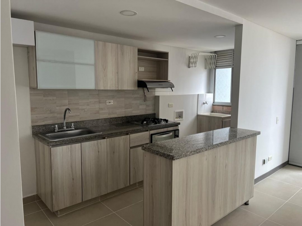 APARTAMENTO EN VENTA EN SABANETA SECTOR AVES MARÍA (PARTE BAJA)