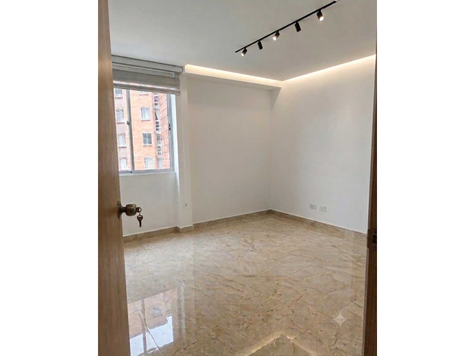 APARTAMENTO EN VENTA EN SABANETA MARIA AUXILIADORA — foto 2