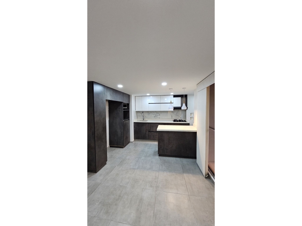 Apartamento en venta en Sabaneta Las Lomitas - 1
