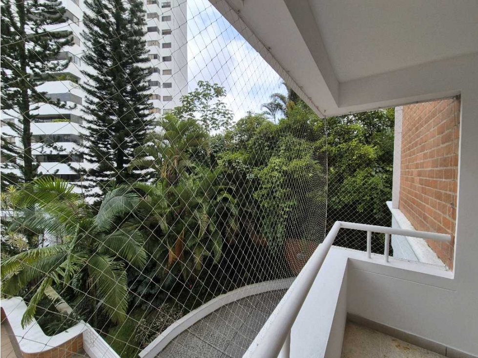 Apartamento en venta en San Lucas en calle ciega