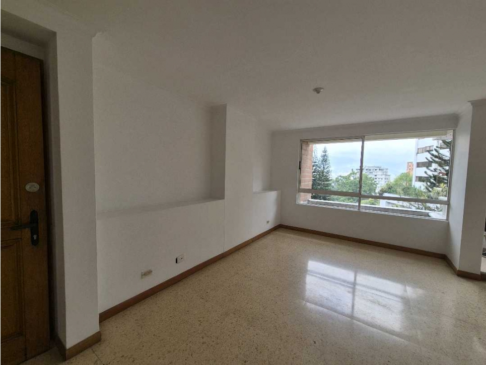 Apartamento en venta en San Lucas en calle ciega — foto 2