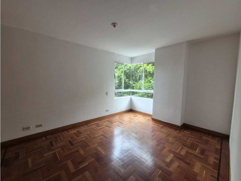 Apartamento en venta en San Lucas en calle ciega — foto 4