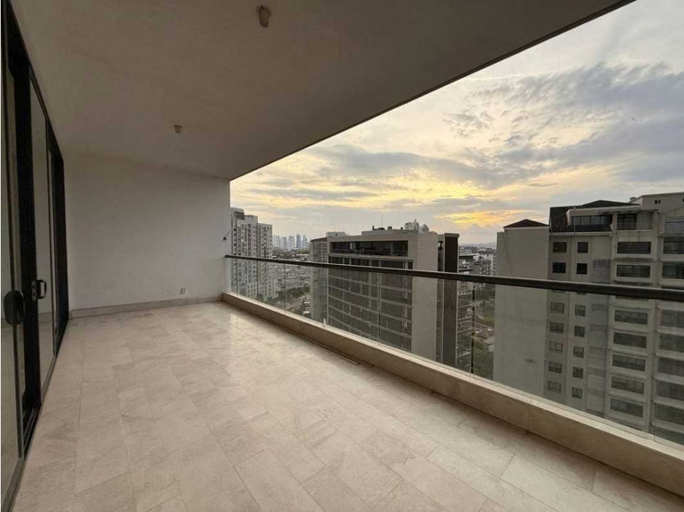 APARTAMENTO EN VENTA EN SANTA MARÍA | 339 m² | 3 Recámaras | 3 Estac — foto 3