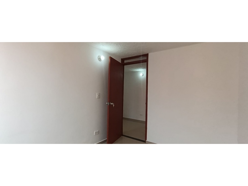 Apartamento en venta en Soacha, Almendro 3 alcobas