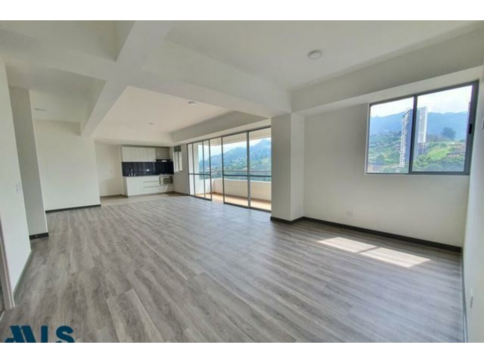 Apartamento en venta en V. Las Lomitas, Sabaneta