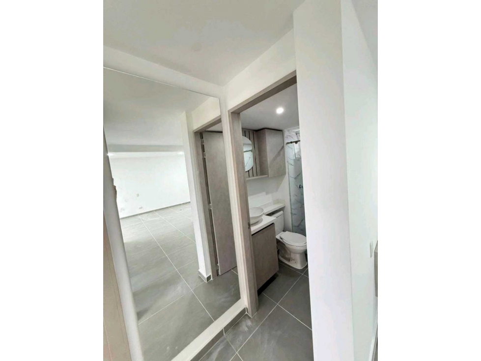 APARTAMENTO EN VENTA EN VALLE DEL LILI SUR DE CALI — foto 3