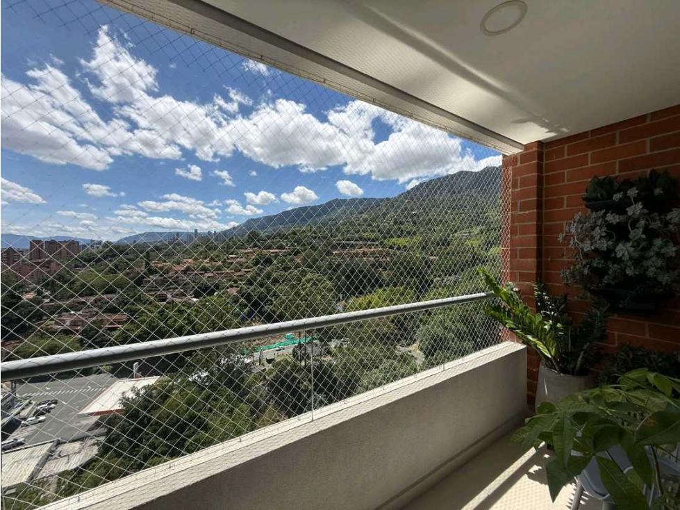 APARTAMENTO EN VENTA ENVIGADO INTERMEDIA CON LOMA DEL ESCOBERO — foto 2