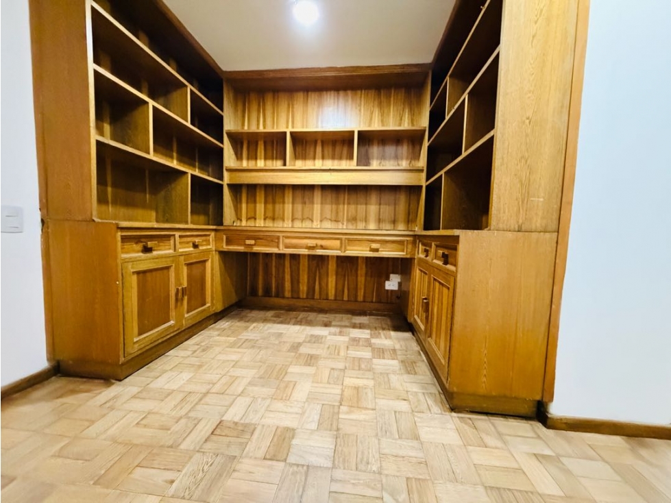 APARTAMENTO EN VENTA ENVIGADO SECTOR ZUÑIGA IDEAL PARA REMODELAR — foto 6