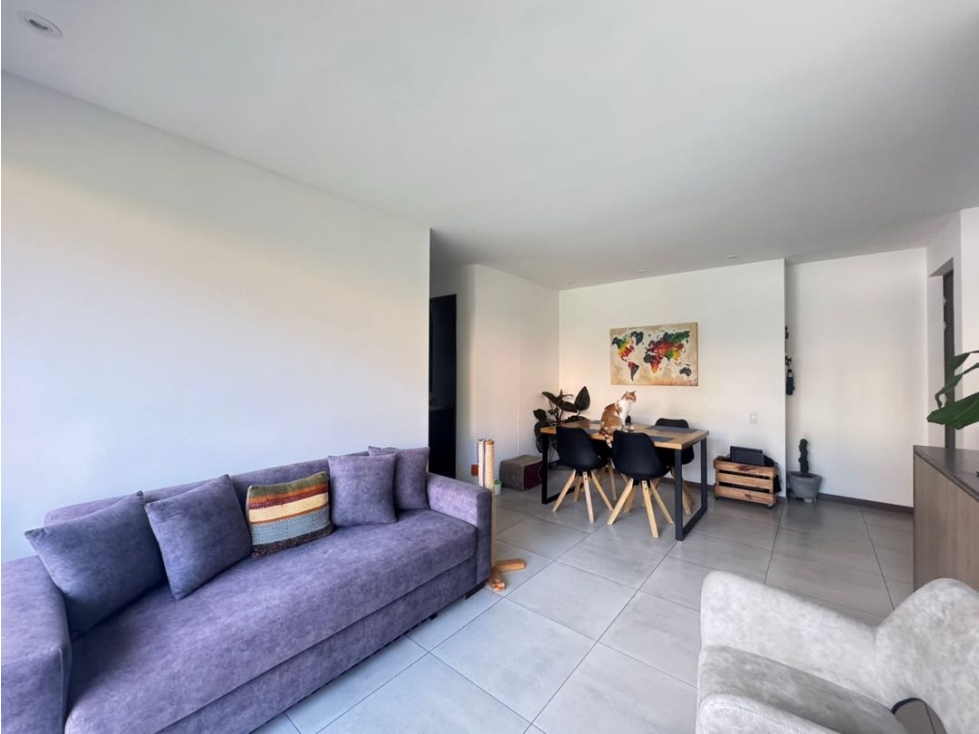 Apartamento en venta Envigado sector Cumbres iluminados espacios — foto 2