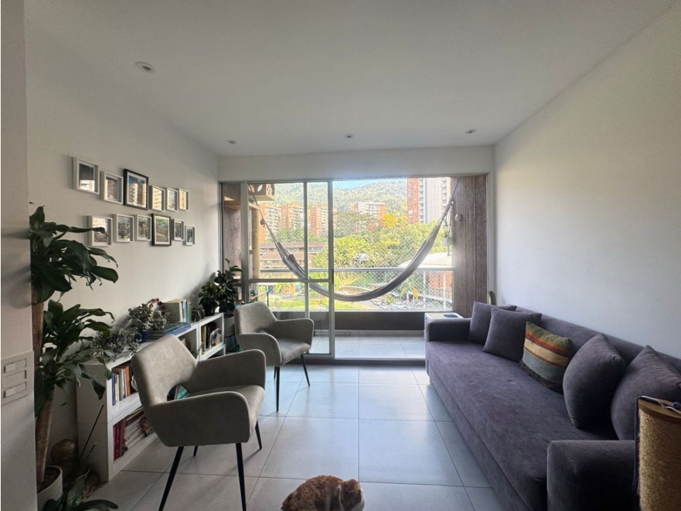 Apartamento en venta Envigado sector Cumbres iluminados espacios — foto 4