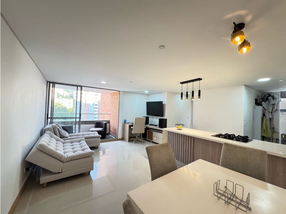 Apartamento en venta Envigado La Abadía con vista definida