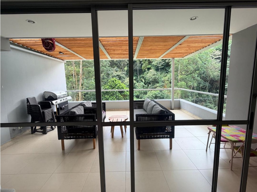 Apartamento en venta envigado Loma las brujas