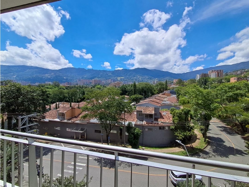 Apartamento en venta Envigado- Las Antillas ( parte baja)