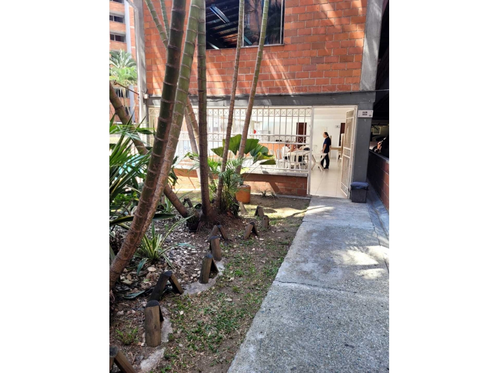 APARTAMENTO EN VENTA ENVIGADO UNIDAD CERRADA SECTOR PLANO — foto 3