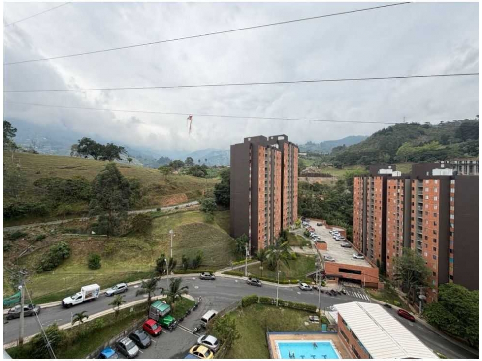 APARTAMENTO EN VENTA ENVIGADO LA MINA UNIDAD CERRADA PARQUEADERO PRIVA — foto 3