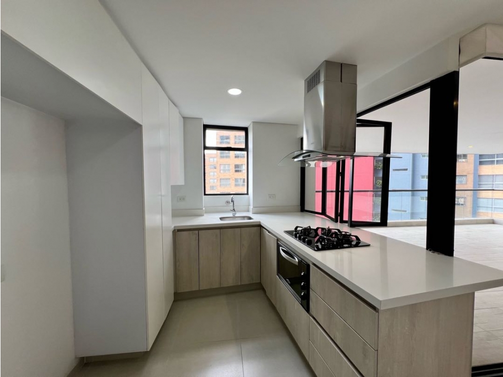 APARTAMENTO EN VENTA, ENVIGADO LOMA DE LAS BRUJAS 148m2 — foto 2