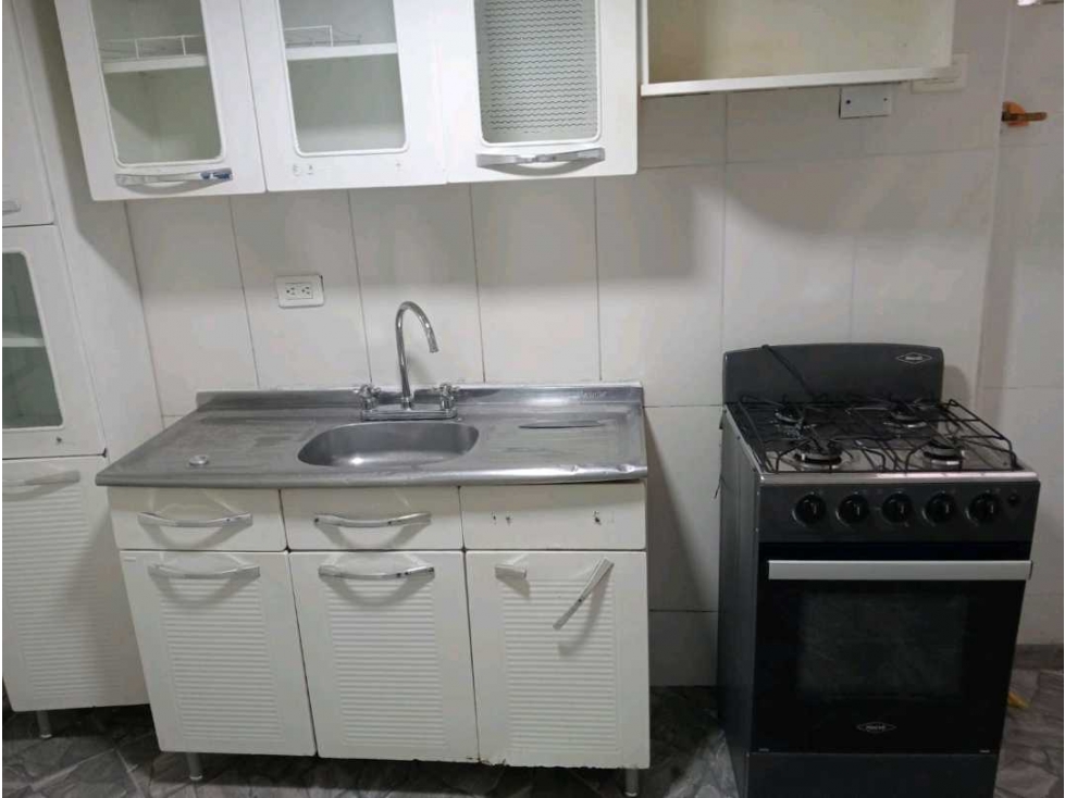 APARTAMENTO EN VENTA GRAN OPORTUNIDAD EN COPACABANA CERCA AL PARQUE — foto 2