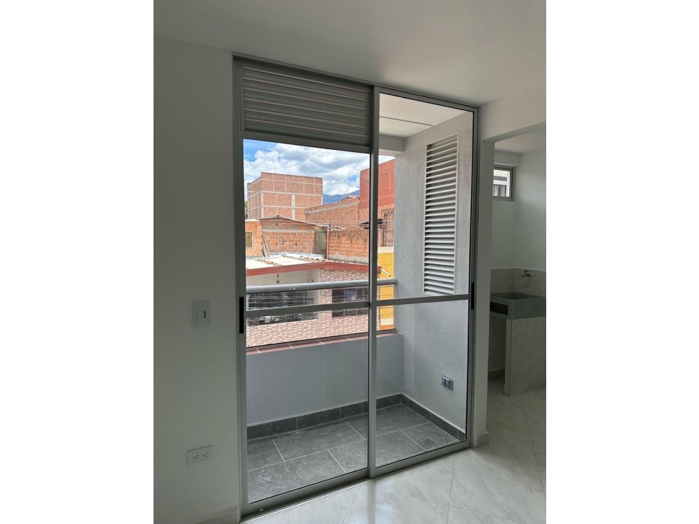 Apartamento en venta Itagui cerca a las chimeneas — foto 2