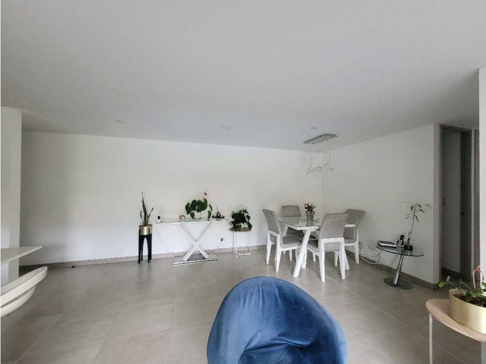 Apartamento moderno en venta Envigado sector la Abadía con vista — foto 5