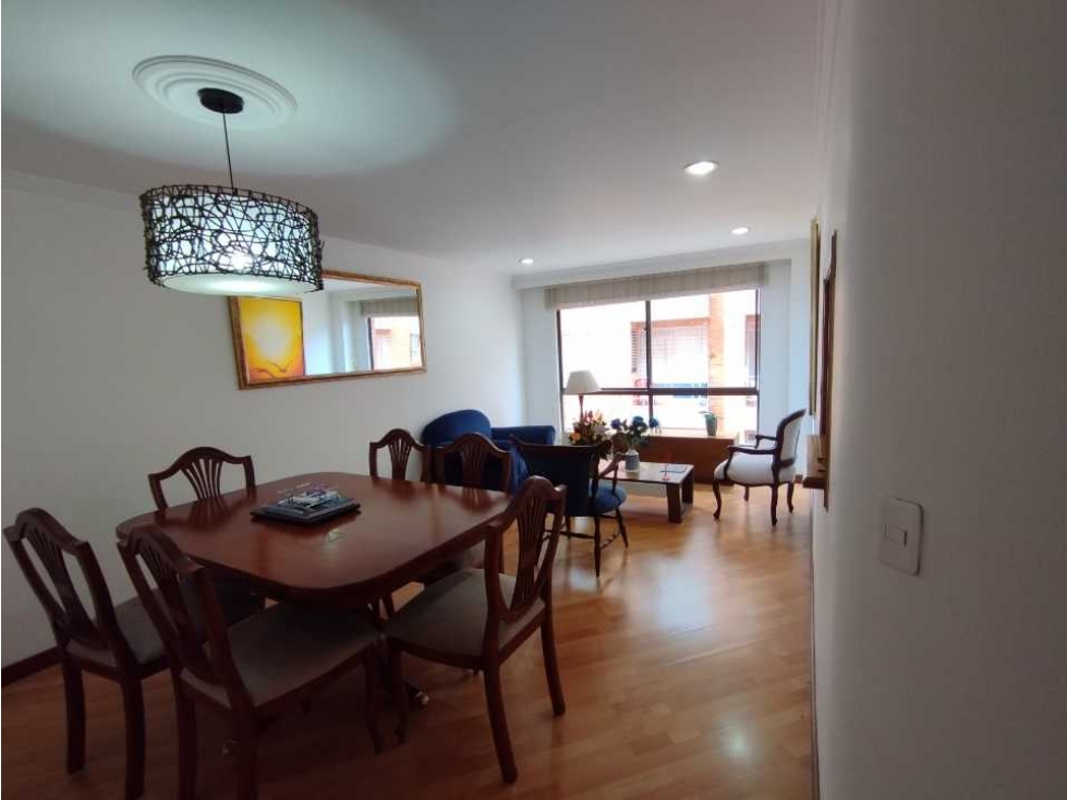 APARTAMENTO LATERAL EN VENTA EN LA CALLEJA EXCELENTES ESPACIOS