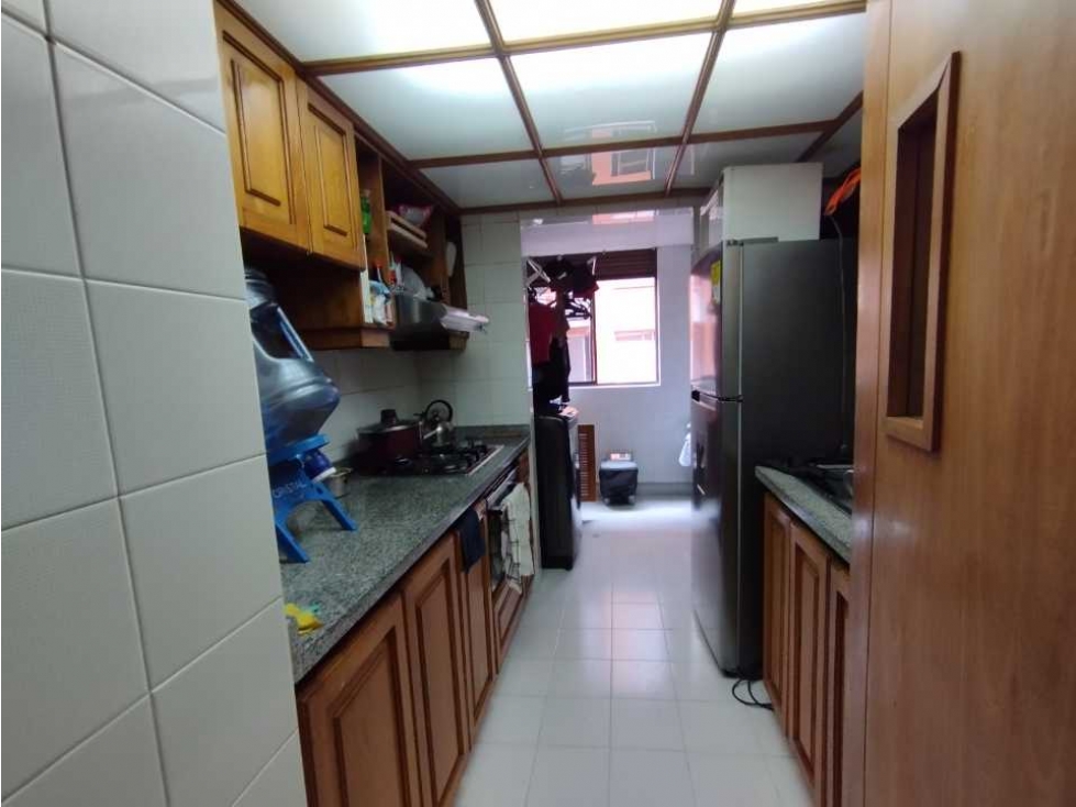 APARTAMENTO LATERAL EN VENTA EN LA CALLEJA EXCELENTES ESPACIOS — foto 6