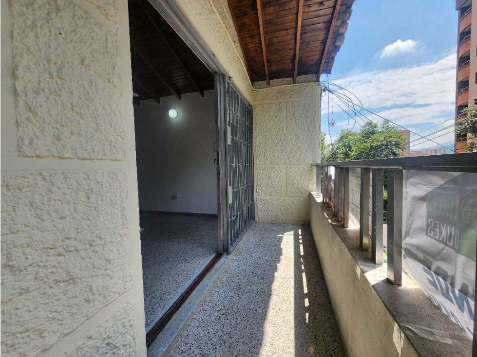 Apartamento en Venta La Floresta Medellín — foto 2