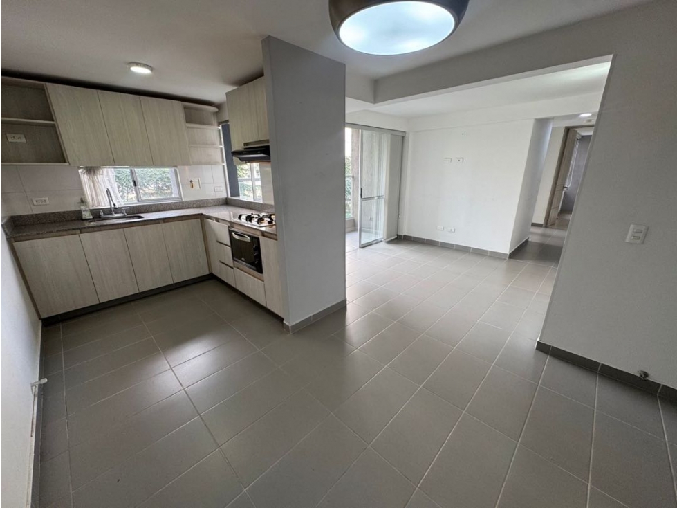APARTAMENTO EN VENTA, LA LOMA DE LOS BERNAL