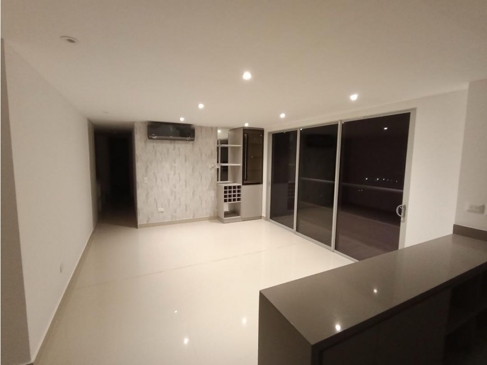APARTAMENTO EN VENTA DE OPORTUNIDAD PORTAL DE GENOVES — foto 4