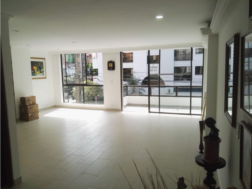 APARTAMENTO EN VENTA LAURELES (YA)