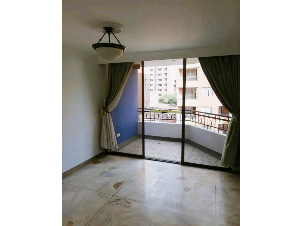 APARTAMENTO EN VENTA LAURELES (T)