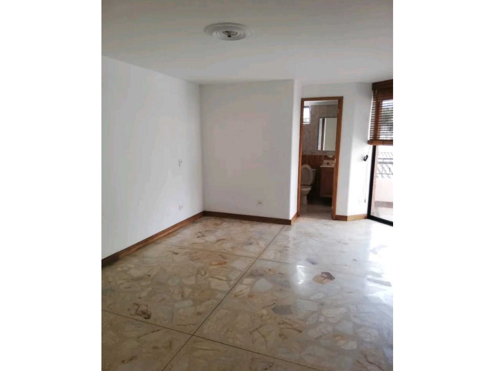 APARTAMENTO EN VENTA LAURELES (T) — foto 3