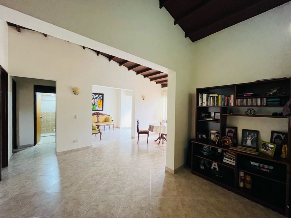 Apartamento en venta Laureles las Acacias.