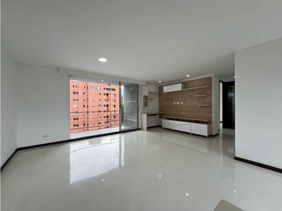 APARTAMENTO EN VENTA, LAURELES CERCA SEGUNDO PARQUE 86m2 — foto 2