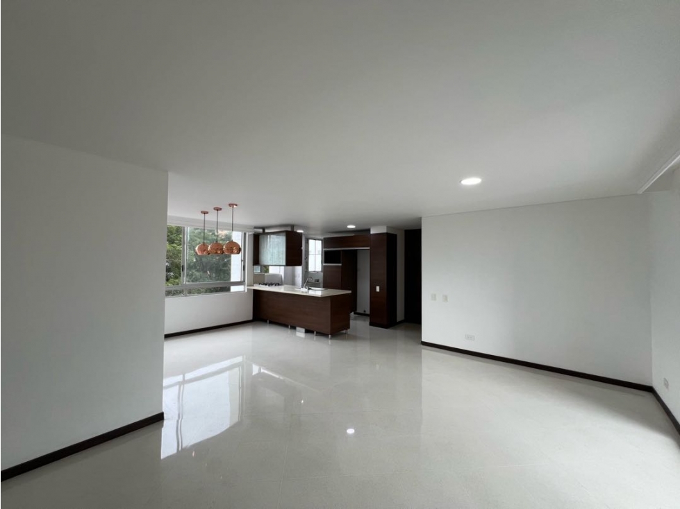 APARTAMENTO EN VENTA, LAURELES CERCA SEGUNDO PARQUE 86m2 — foto 4