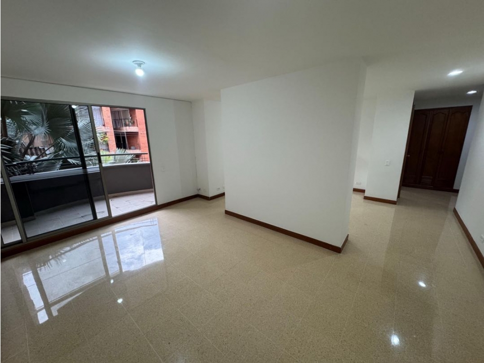 Apartamento en venta Laureles