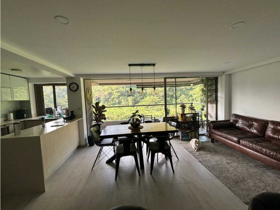 Apartamento en Venta Loma de Los Bernal Medellín.