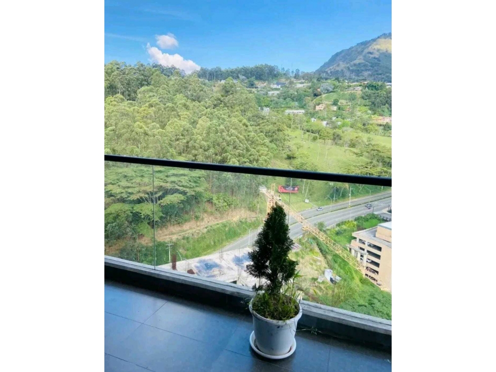 Apartamento en Venta Loma de Los Bernal — foto 2