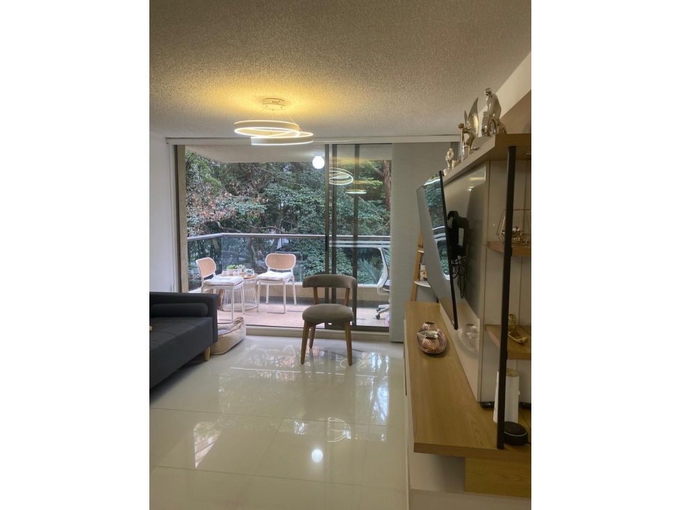 APARTAMENTO EN VENTA LOMA DE LOS BERNAL — foto 2