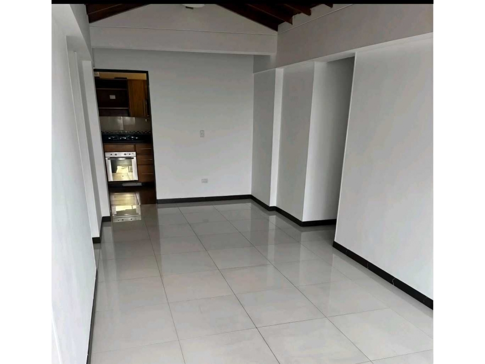Apartamento En Venta Loma De Los Bernal Parte Baja — foto 2