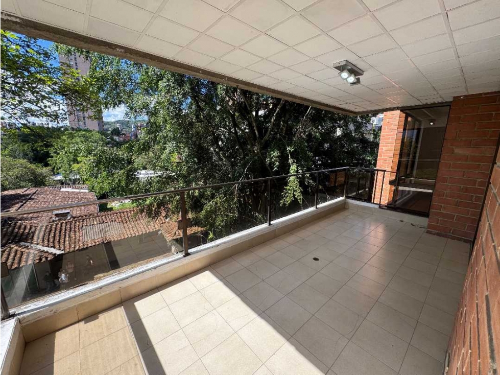 APARTAMENTO EN VENTA EL POBLADO MILLA DE ORO — foto 2