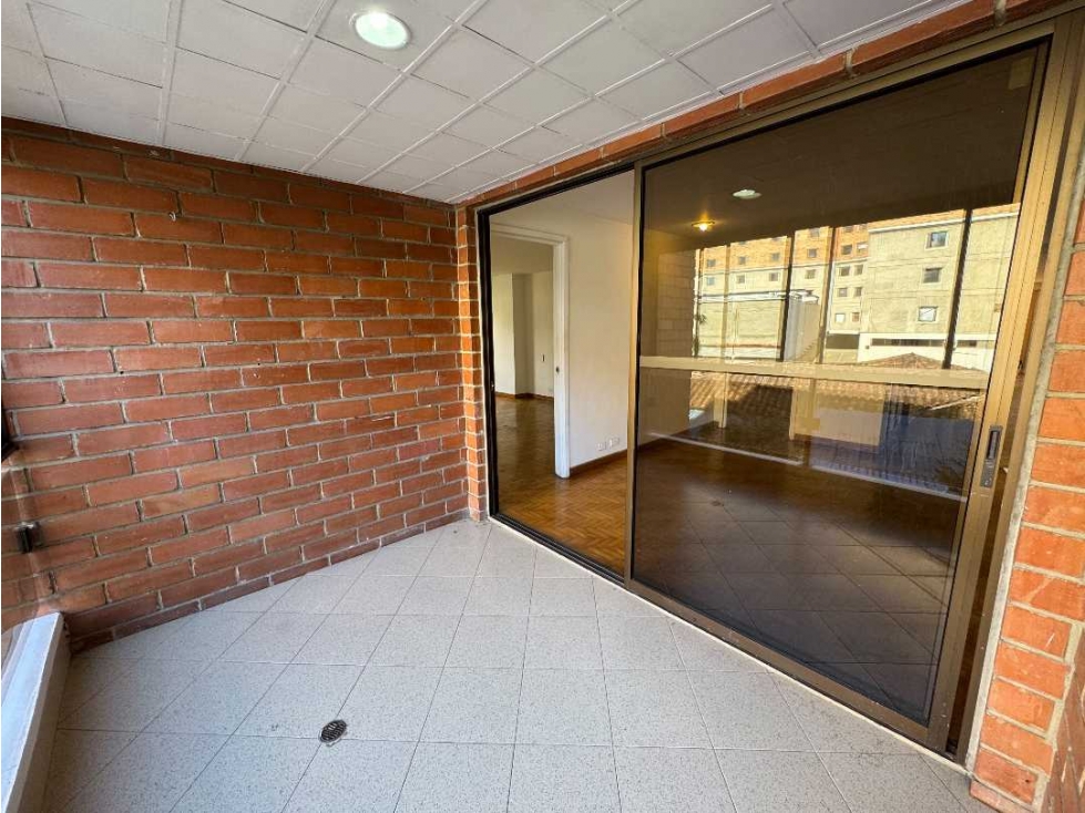 APARTAMENTO EN VENTA EL POBLADO MILLA DE ORO — foto 5