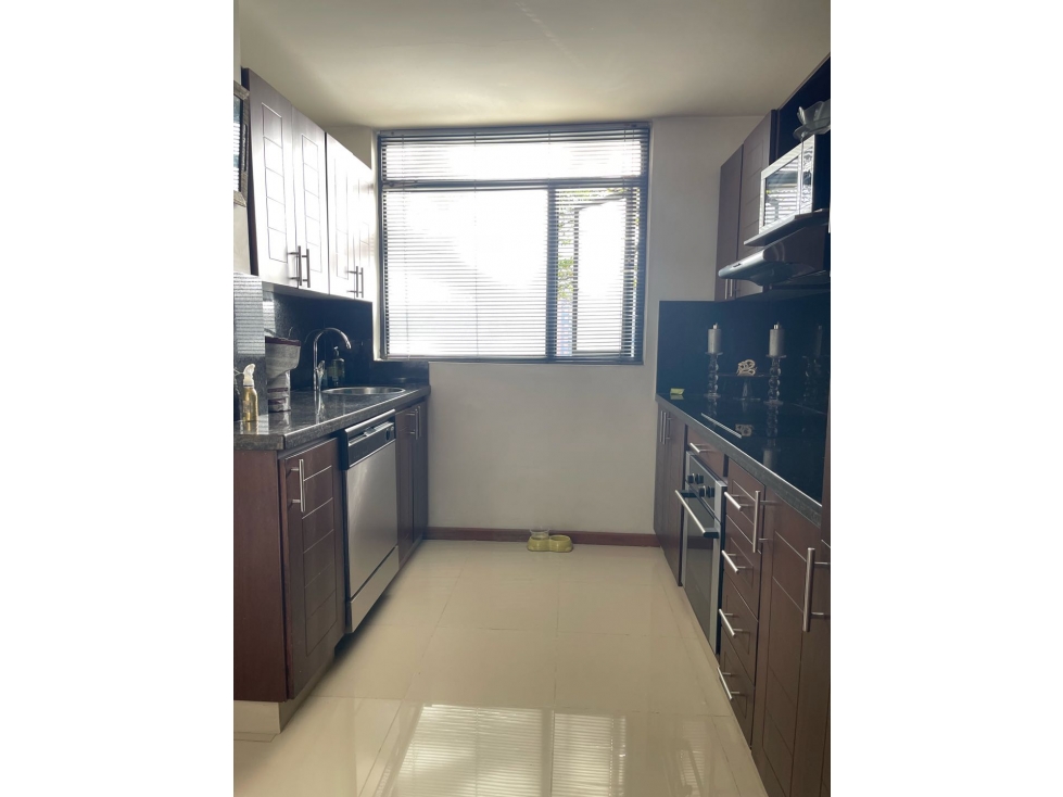 APARTAMENTO EN VENTA, LOMA DE TELE VID, EL POBLADO, MEDELLÍN — foto 3